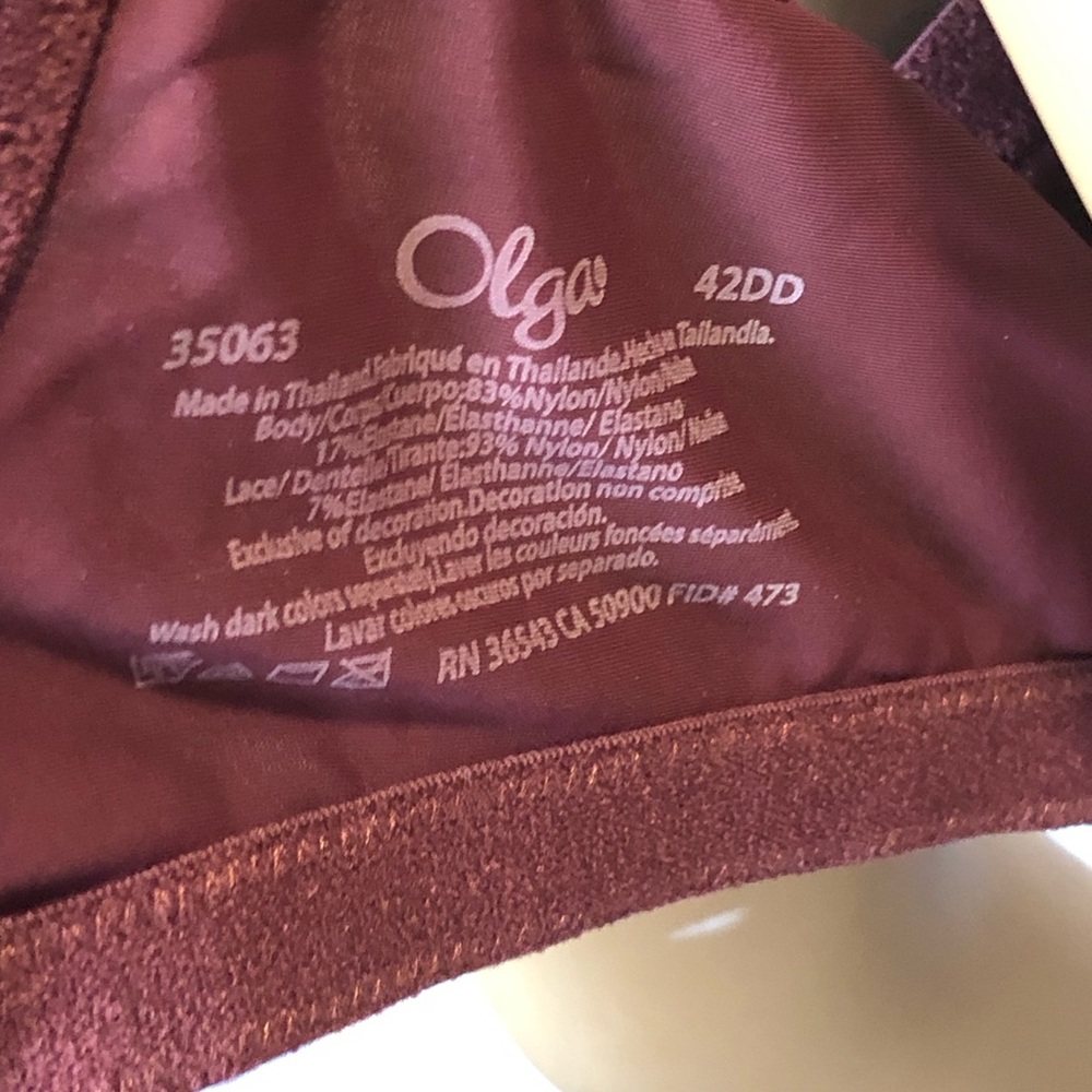 Olga Full-Coverage Bra with Underwire Support and Lace Accents - Picture 6 of 6